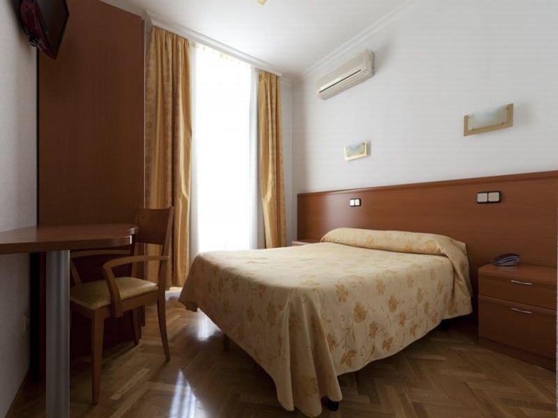 Hostal Jerez Madrid Dış mekan fotoğraf
