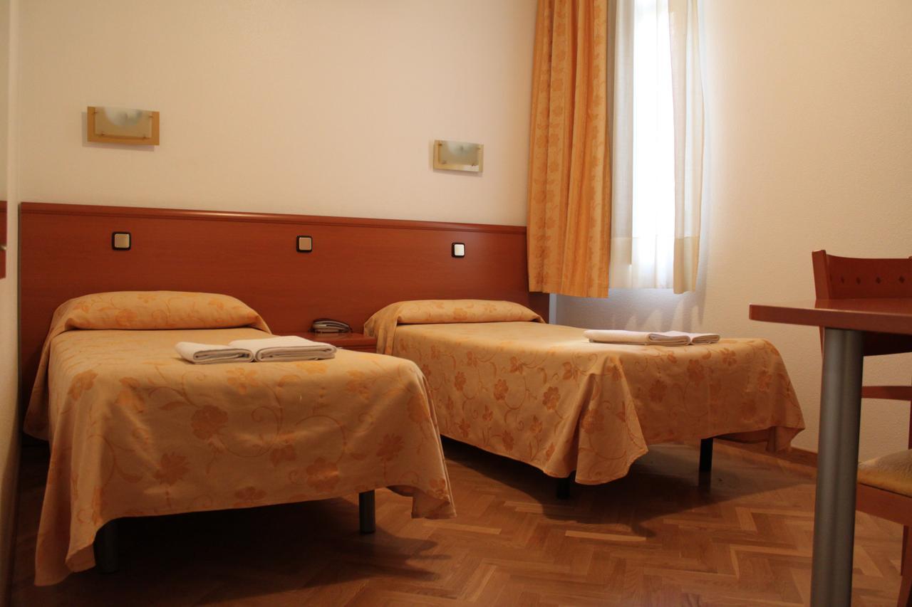 Hostal Jerez Madrid Dış mekan fotoğraf