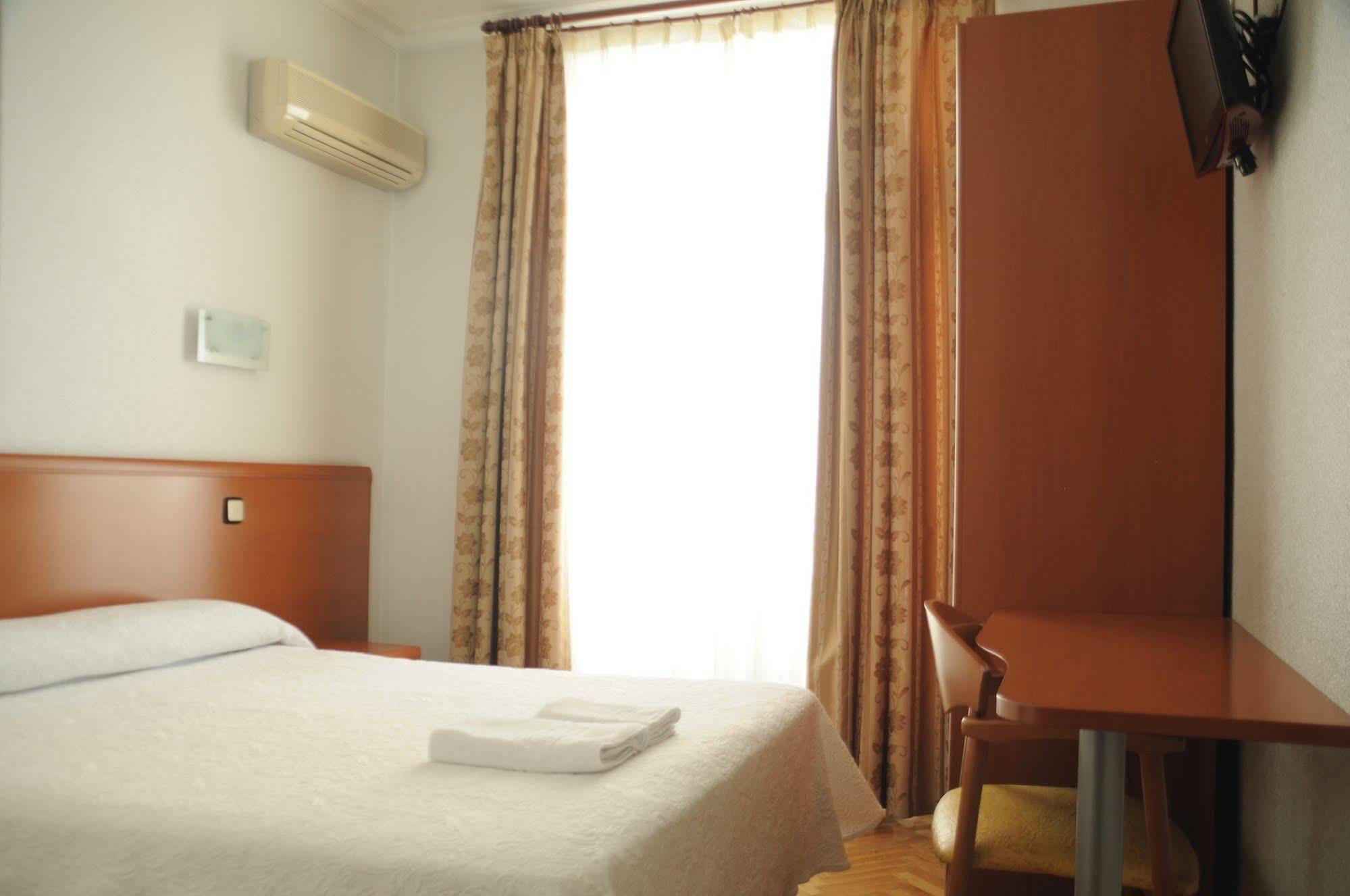Hostal Jerez Madrid Dış mekan fotoğraf