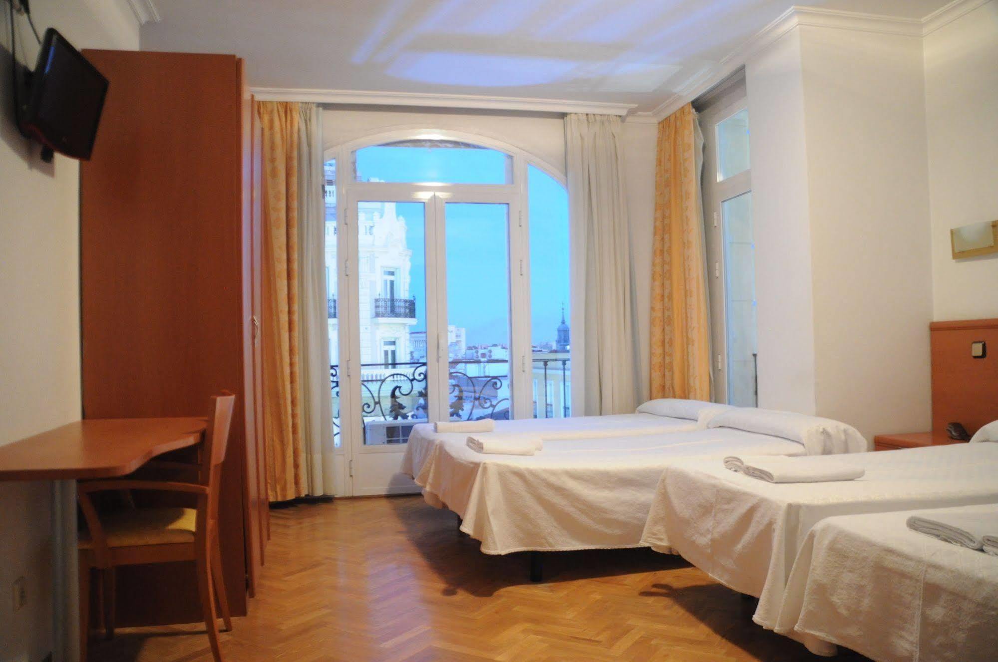 Hostal Jerez Madrid Dış mekan fotoğraf