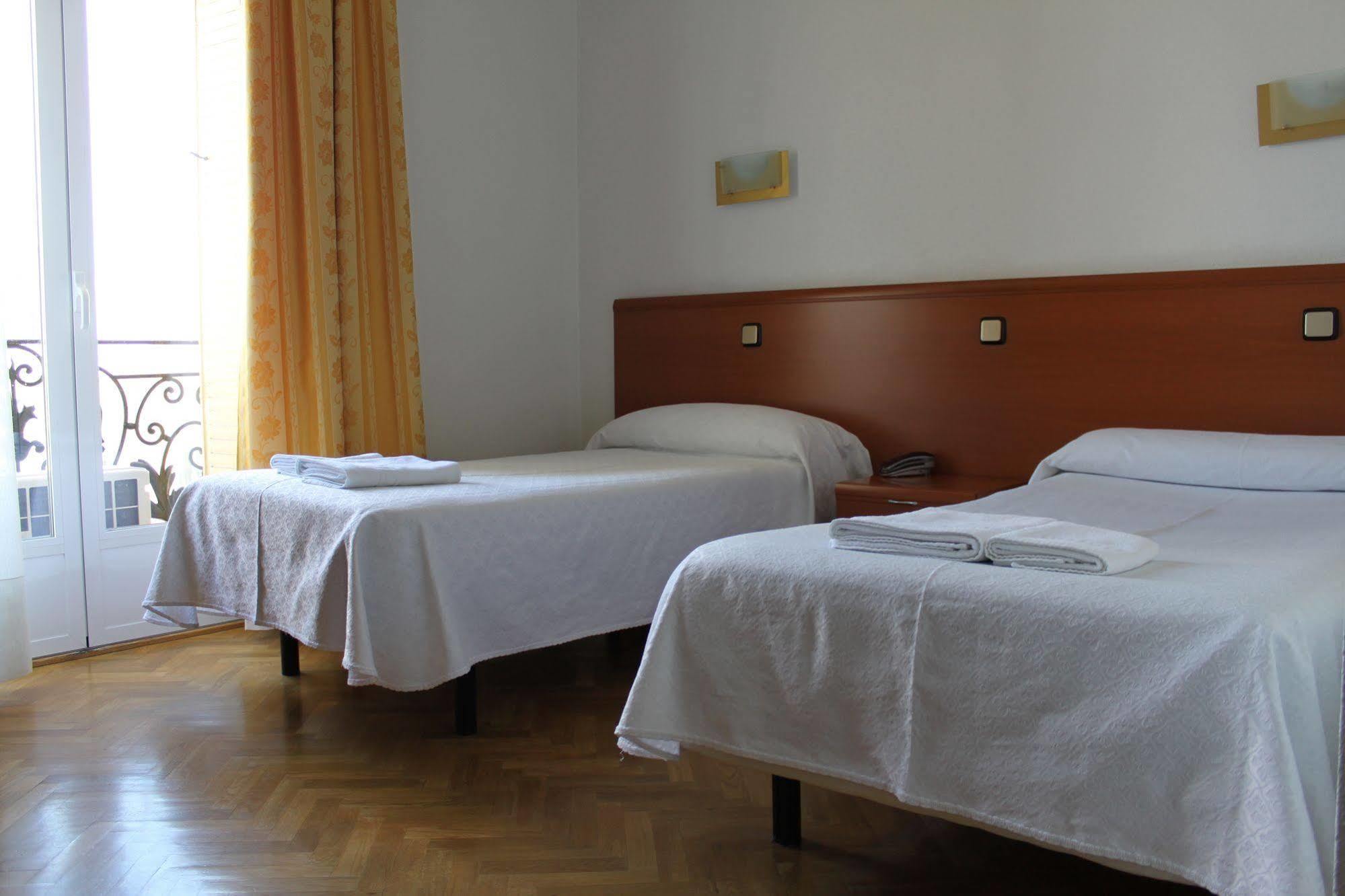 Hostal Jerez Madrid Dış mekan fotoğraf