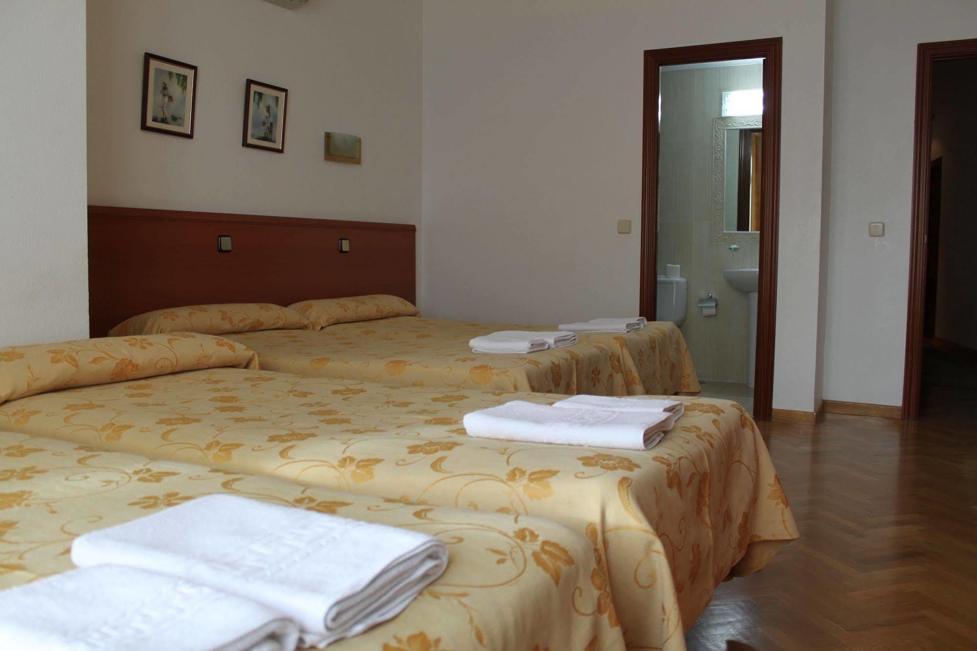 Hostal Jerez Madrid Dış mekan fotoğraf