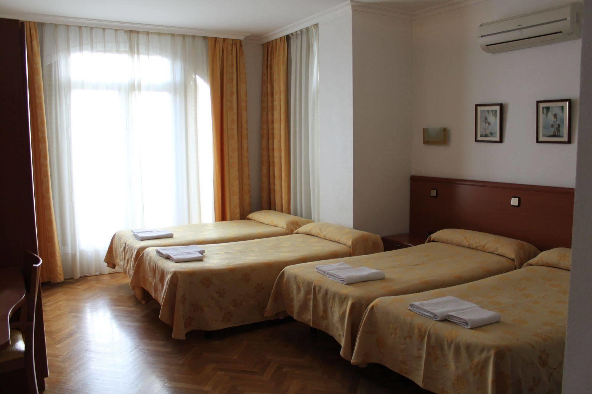 Hostal Jerez Madrid Dış mekan fotoğraf